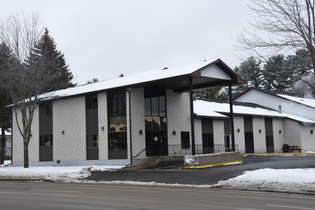 Woodside Dells Hotel & Suites Wisconsin Dells Extérieur photo