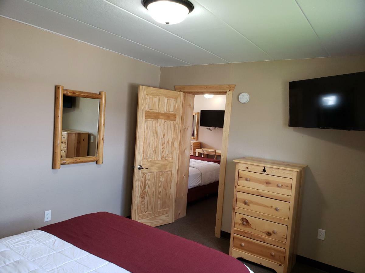 Woodside Dells Hotel & Suites Wisconsin Dells Extérieur photo